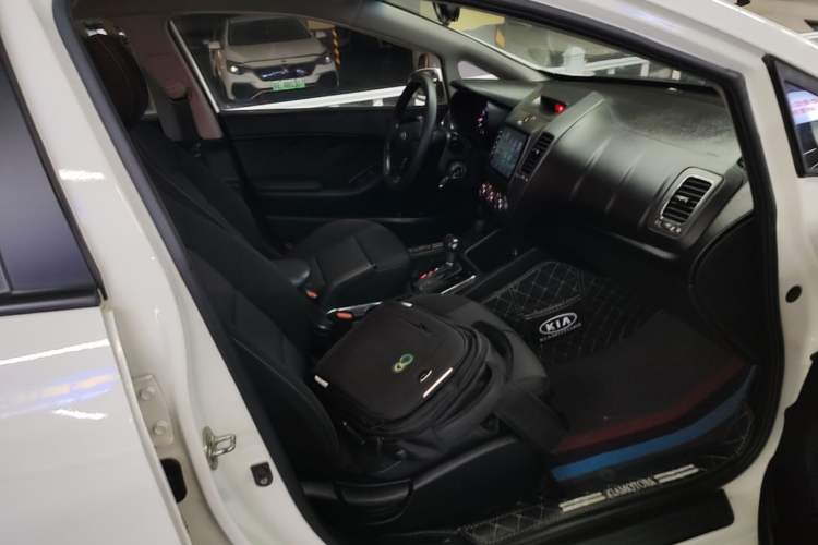 Used Kia K3 2016 1.6L Automatic GL Right Front Seat