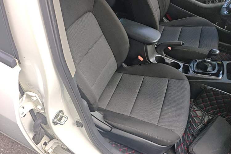 Used Kia K3 2016 1.6L Manual GL Right Front Seat