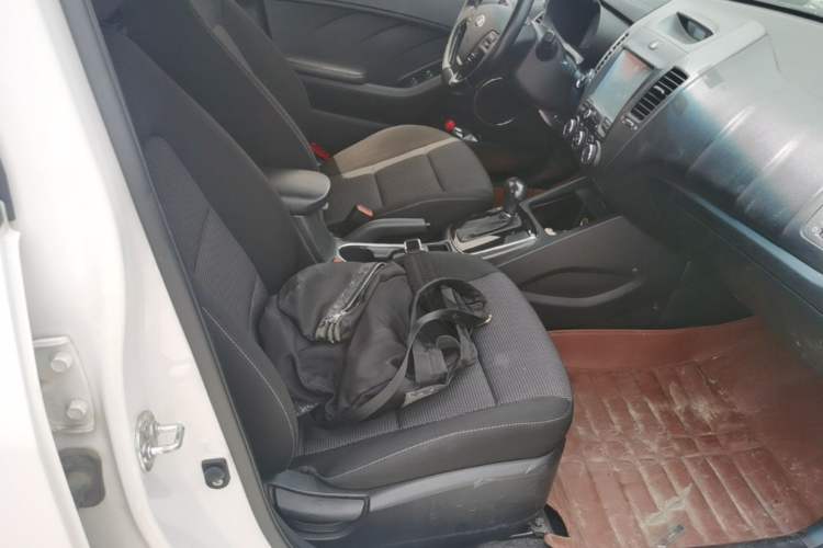 Used Kia K3 2016 1.6L Automatic GLS Right Front Seat