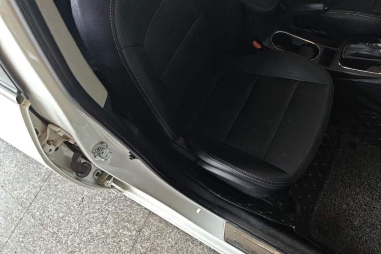 Used Kia K3 2016 1.6L Automatic GLS Right Front Seat