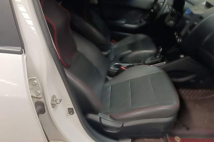 Used Kia K3 2016 1.6L Automatic with Sunroof Right Front Seat