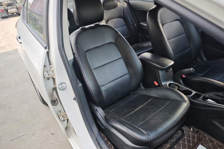 Used Kia K3 2016 1.6L Automatic GL Right Front Seat