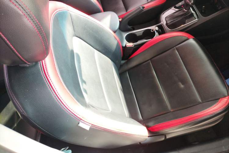 Used Kia K3 2016 1.6L Automatic GLS Right Front Seat