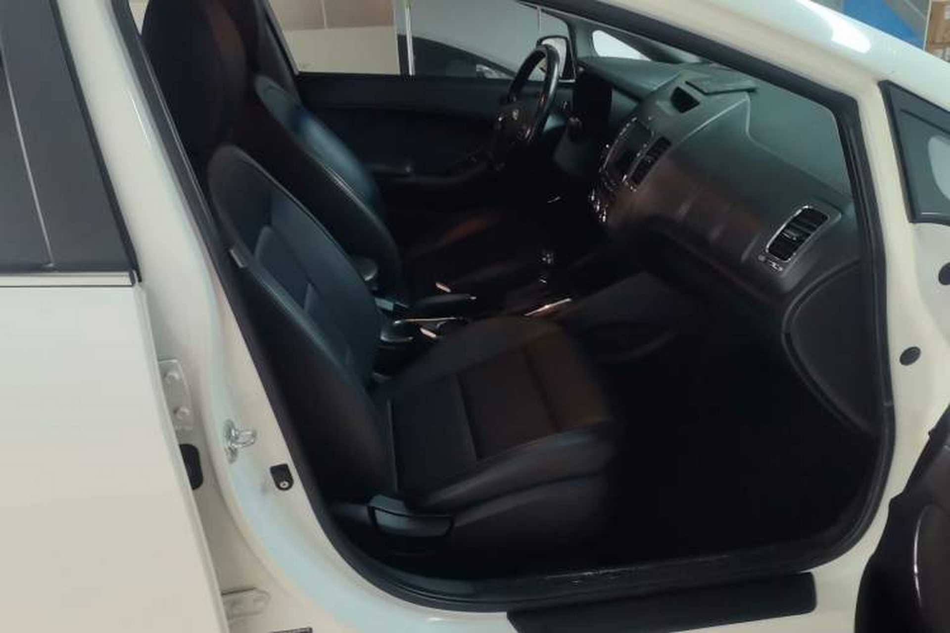 Used Kia K3 2016 1.6L Automatic DLX Right Front Seat