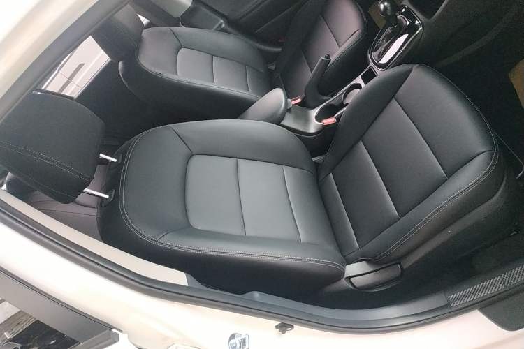 Used Kia K3 2016 1.6L Automatic GLS Right Front Seat