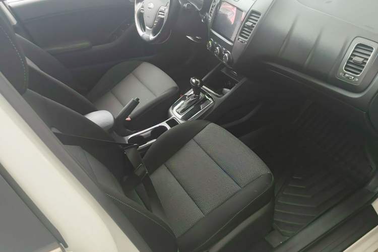 Used Kia K3 2016 1.6L Automatic GLS Right Front Seat