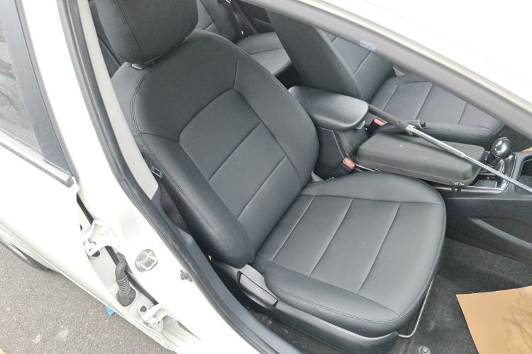 Used Kia K3 2016 1.6L Automatic GLS Right Front Seat