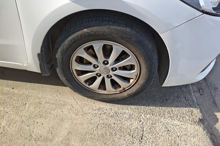 Used Kia K3 2016 1.6L Manual GL Right Front Wheel Hub