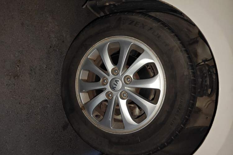 Used Kia K3 2016 1.6L Manual GL Right Front Wheel Hub