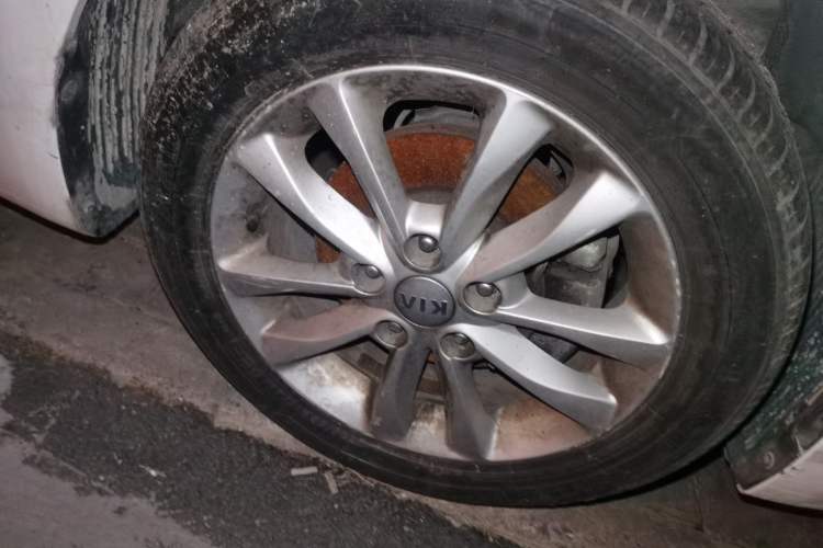 Used Kia K3 2016 1.6L Automatic GL Right Front Wheel Hub