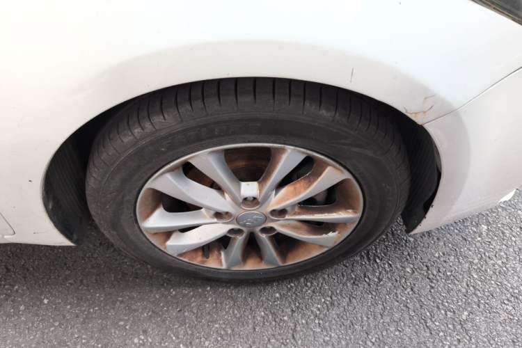 Used Kia K3 2016 1.6L Automatic GL Right Front Wheel Hub