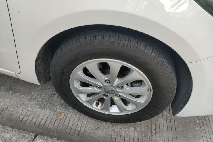 Used Kia K3 2016 1.6L Manual GL Right Front Wheel Hub