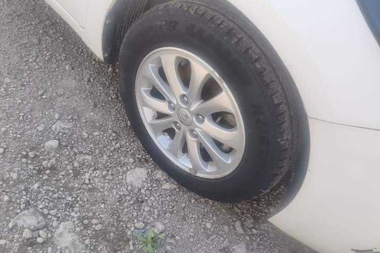 Used Kia K3 2016 1.6L Manual GL Right Front Wheel Hub