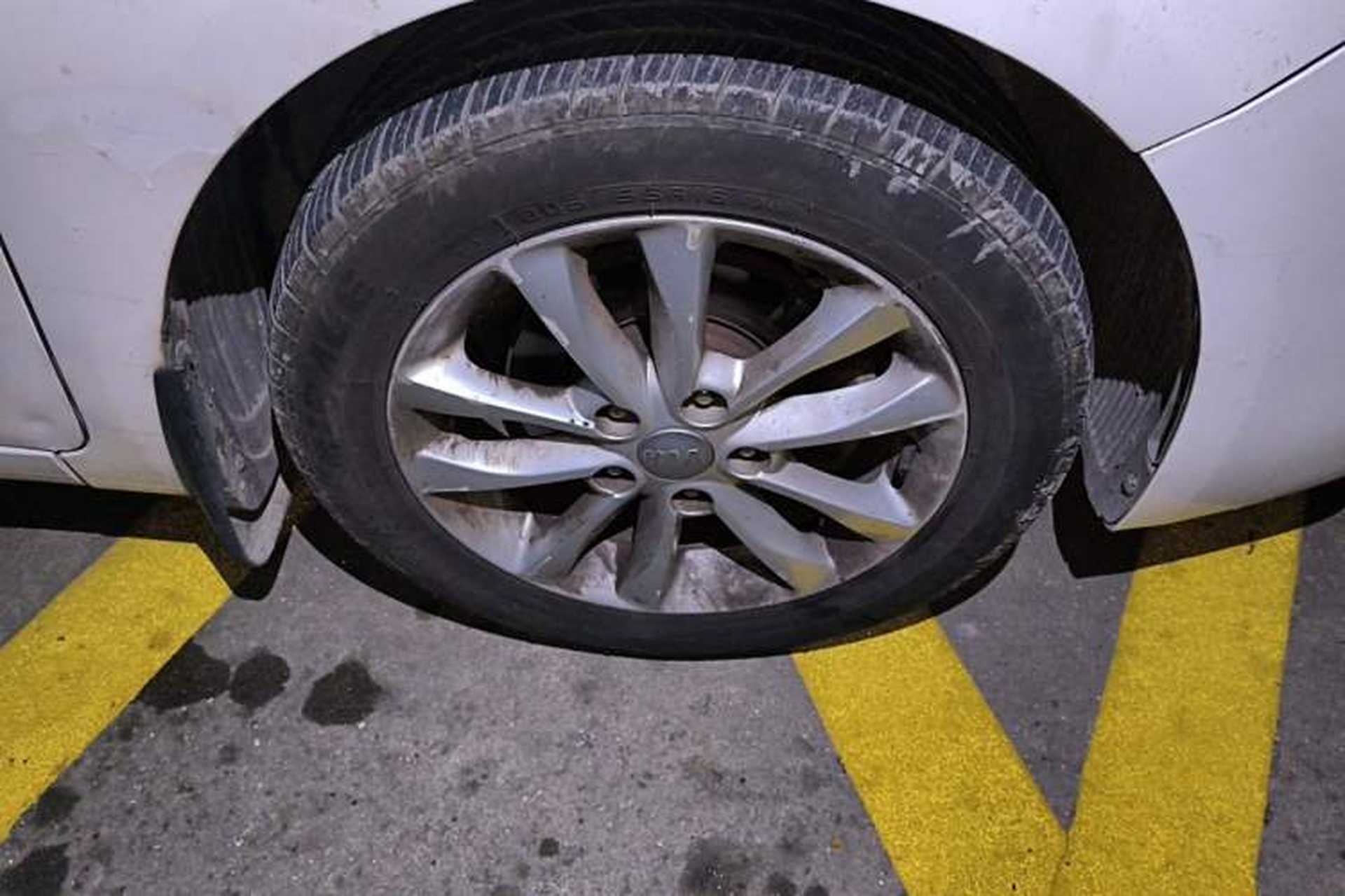 Used Kia K3 2016 1.6L Automatic DLX Right Front Wheel Hub