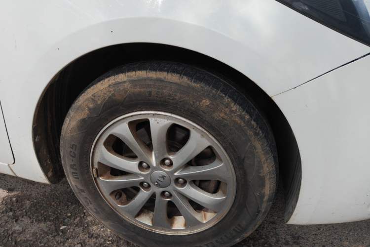 Used Kia K3 2016 1.6L Manual GL Right Front Wheel Hub