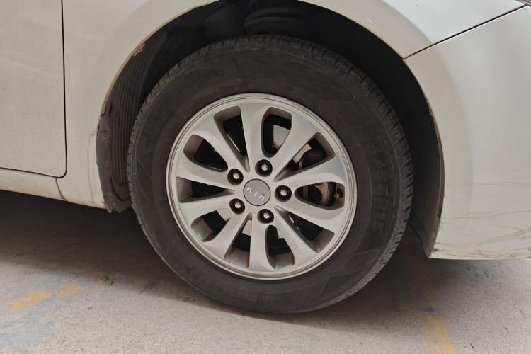 Used Kia K3 2016 1.6L Manual GL Right Front Wheel Hub