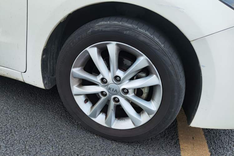 Used Kia K3 2016 1.6L Manual GLS Right Front Wheel Hub