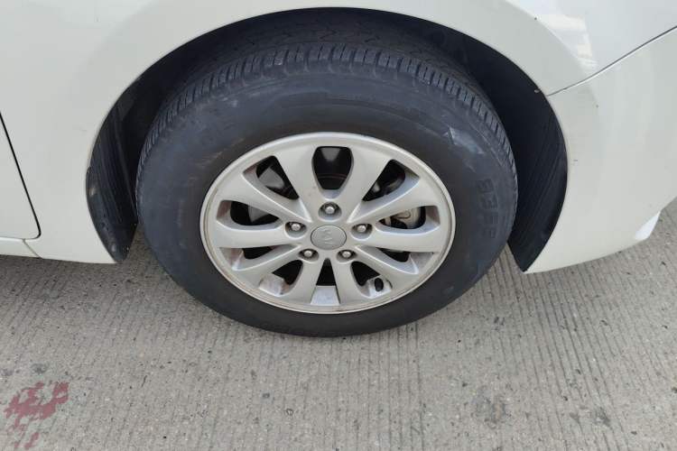 Used Kia K3 2016 1.6L Manual GL Right Front Wheel Hub