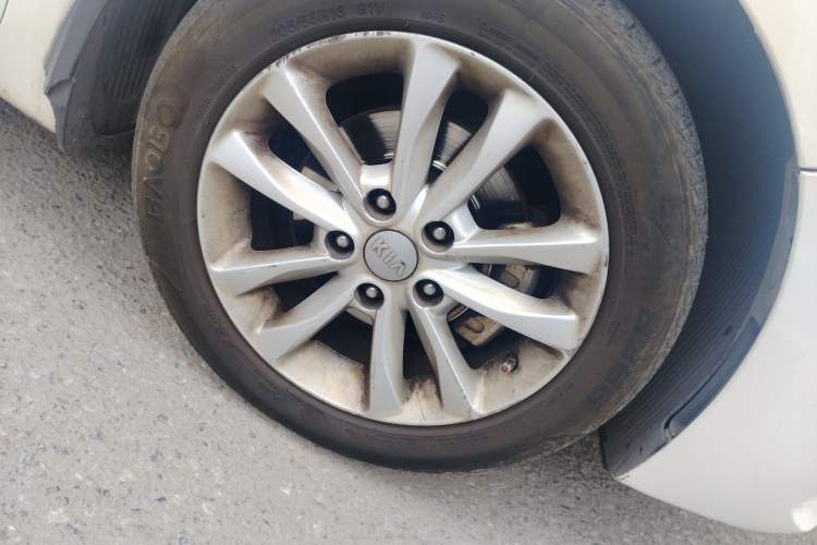 Used Kia K3 2016 1.6L Automatic GL Right Front Wheel Hub