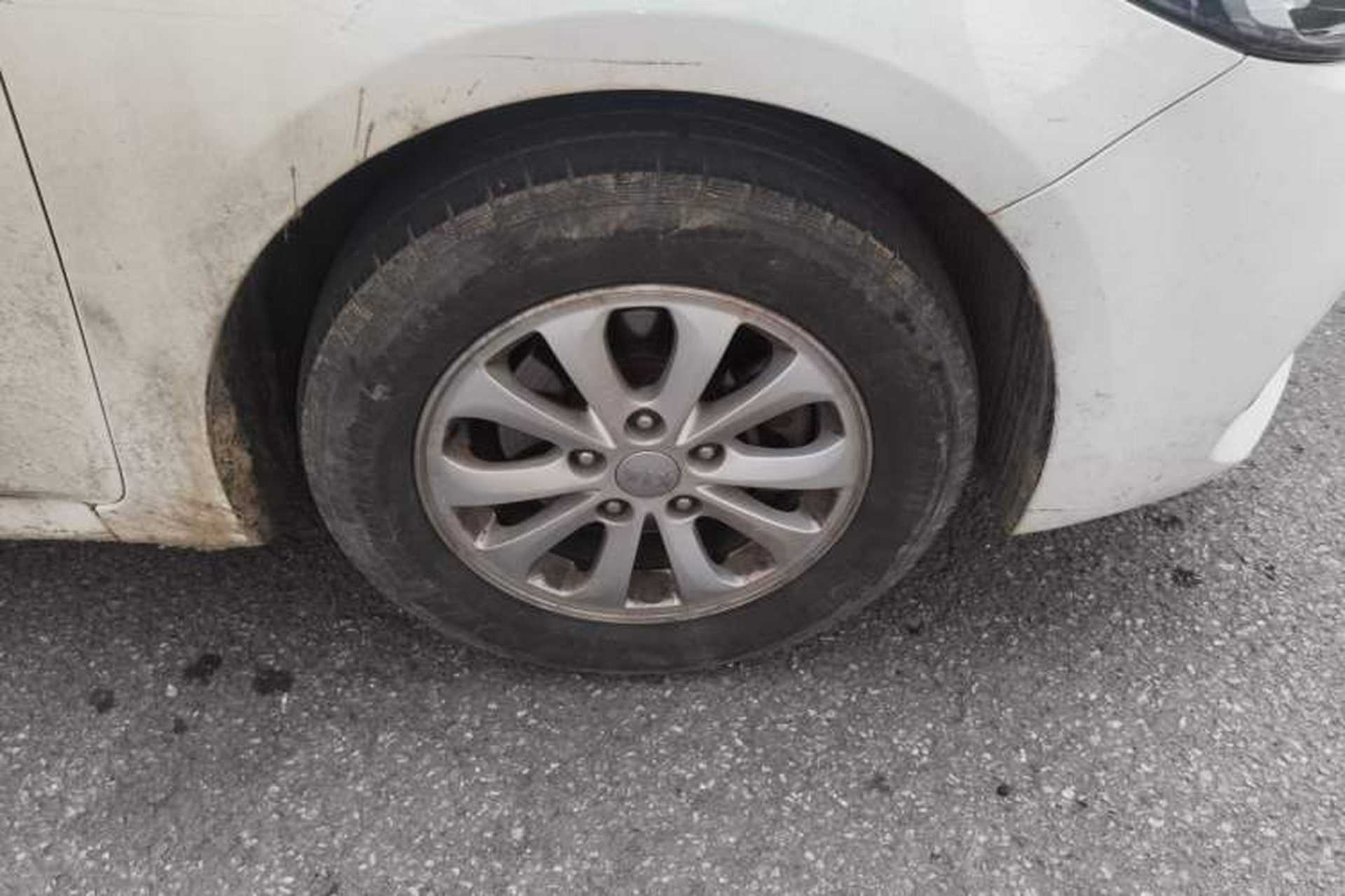 Used Kia K3 2016 1.6L Manual GL Right Front Wheel Hub