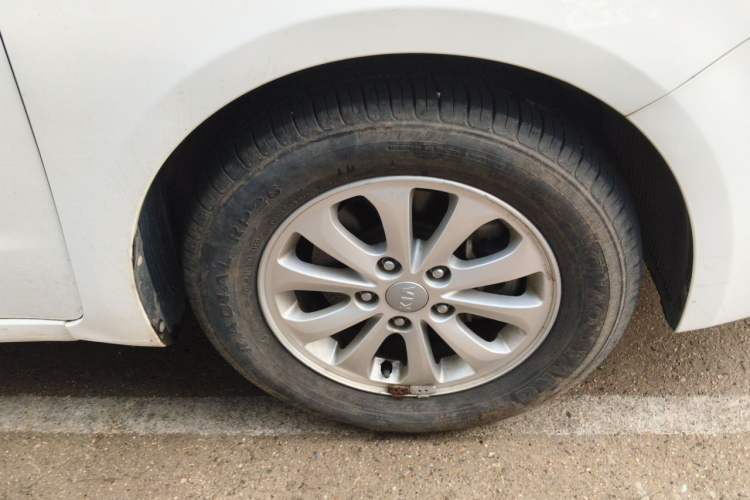 Used Kia K3 2016 1.6L Manual GL Right Front Wheel Hub