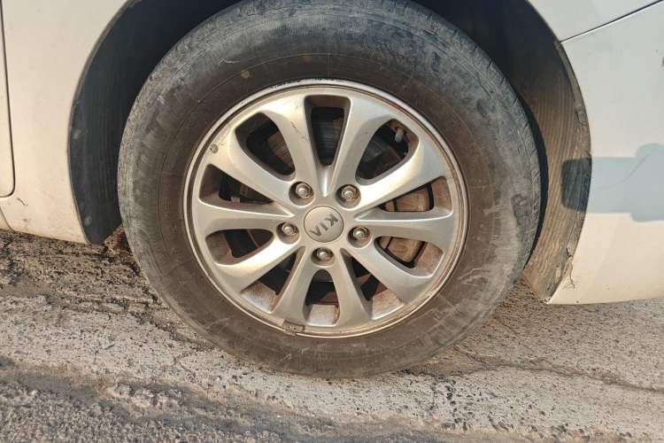 Used Kia K3 2016 1.6L Manual GL Right Front Wheel Hub
