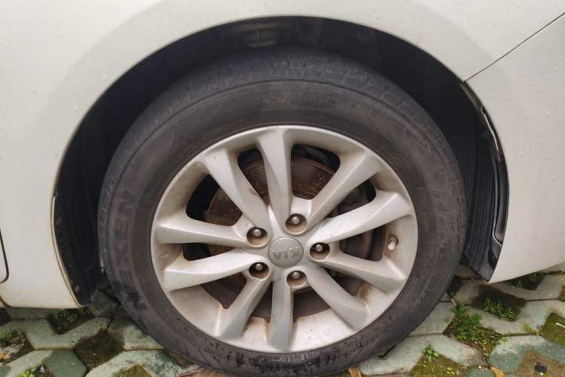 Used Kia K3 2016 1.6L Manual GLS Right Front Wheel Hub
