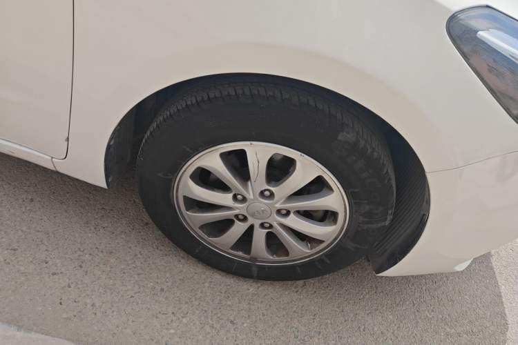 Used Kia K3 2016 1.6L Manual GL Right Front Wheel Hub
