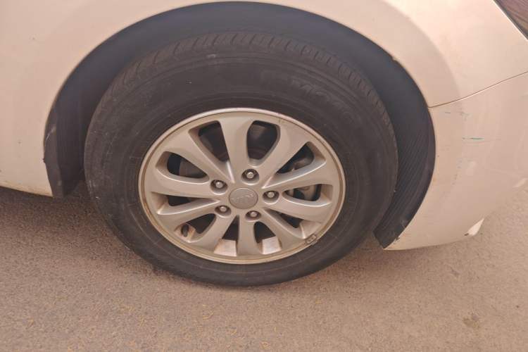 Used Kia K3 2016 1.6L Manual GL Right Front Wheel Hub