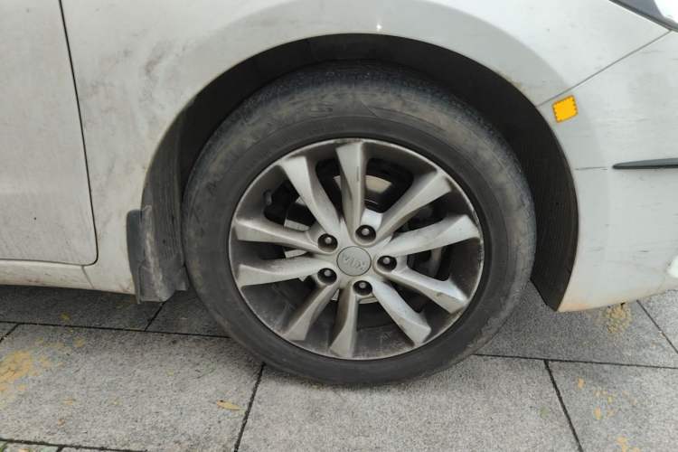 Used Kia K3 2016 1.6L Manual GLS Right Front Wheel Hub