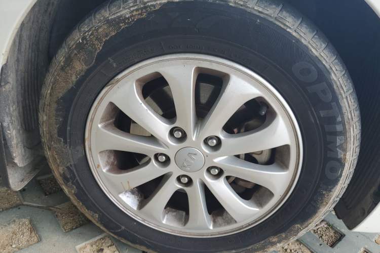 Used Kia K3 2016 1.6L Manual GL Right Front Wheel Hub