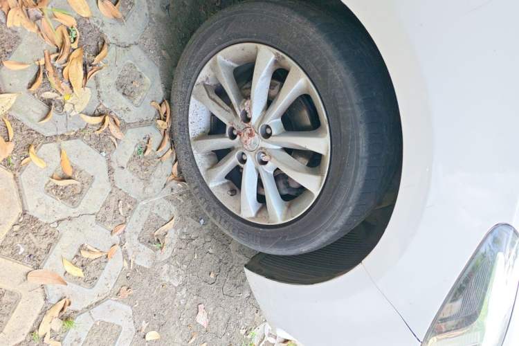 Used Kia K3 2016 1.6L Manual GLS Right Front Wheel Hub