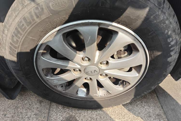 Used Kia K3 2016 1.6L Manual GL Right Front Wheel Hub