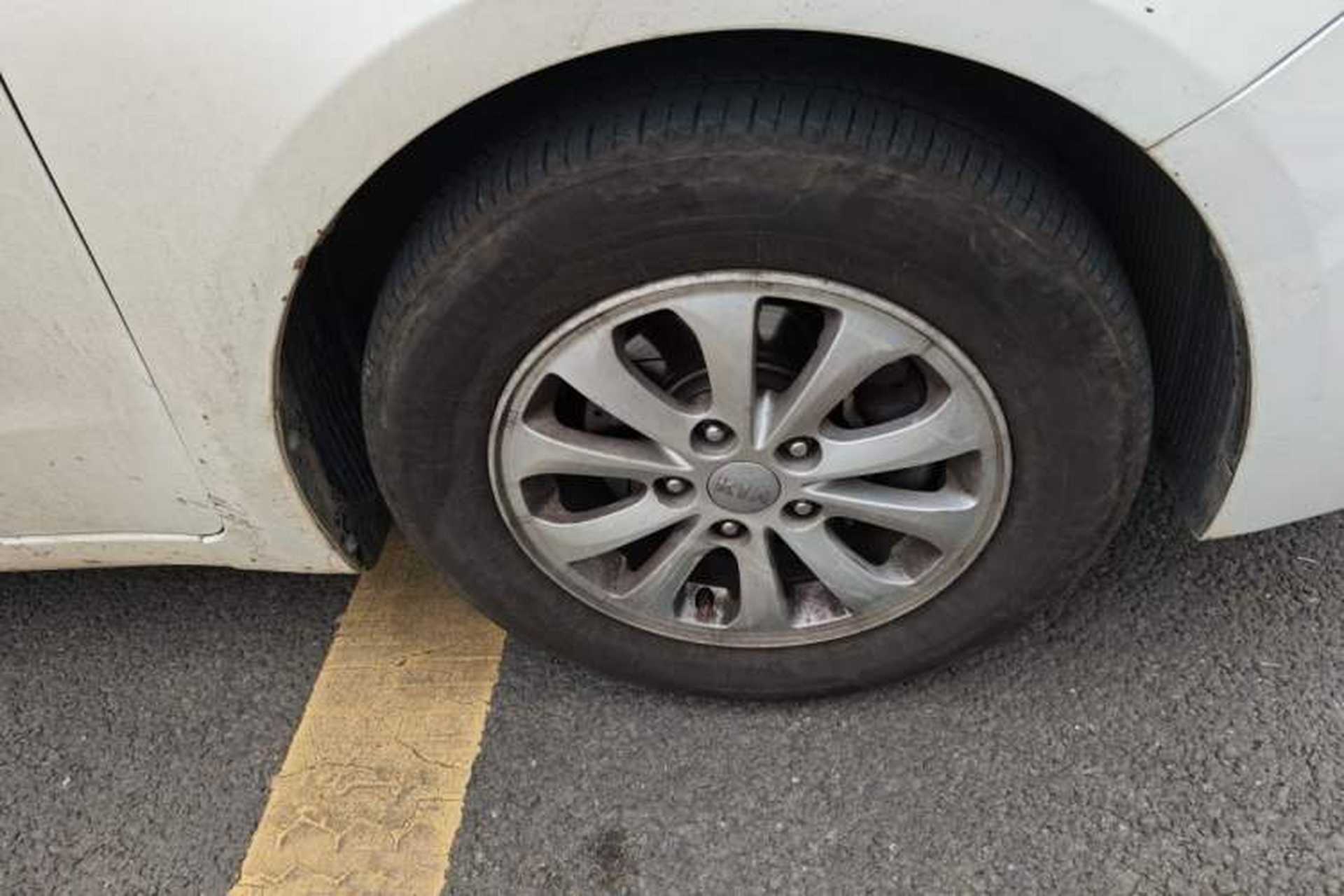 Used Kia K3 2016 1.6L Manual GL Right Front Wheel Hub