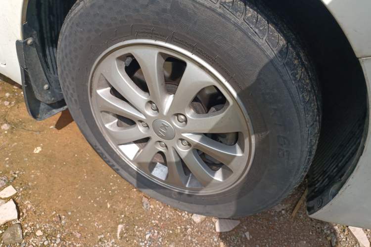 Used Kia K3 2016 1.6L Manual GL Right Front Wheel Hub