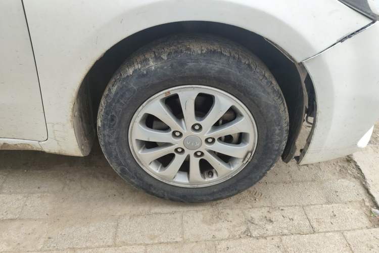 Used Kia K3 2016 1.6L Manual GL Right Front Wheel Hub