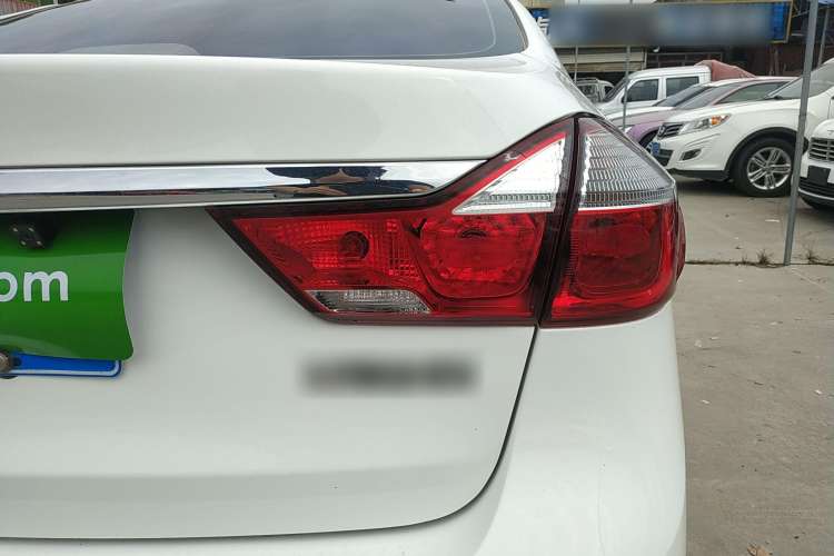 Used Kia K3 2016 1.6L Automatic GLS Right Rear Taillight