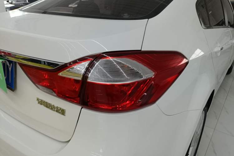 Used Kia K3 2016 1.6L Automatic GLS Right Rear Taillight