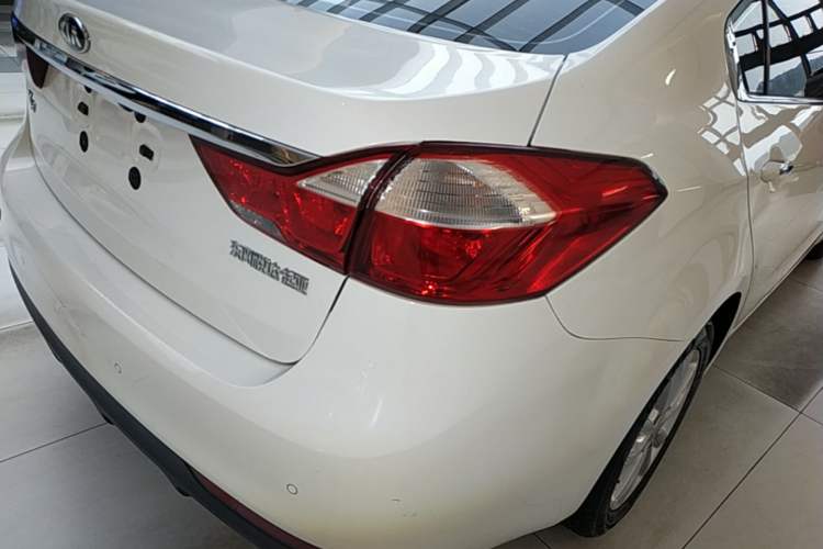 Used Kia K3 2016 1.6L Automatic GLS Right Rear Taillight