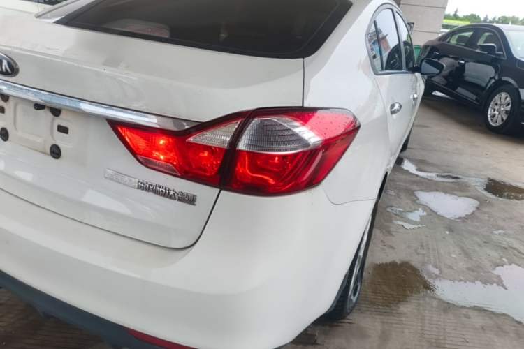 Used Kia K3 2016 1.6L Automatic GLS Right Rear Taillight