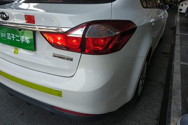Used Kia K3 2016 1.6L Automatic GL Right Rear Taillight