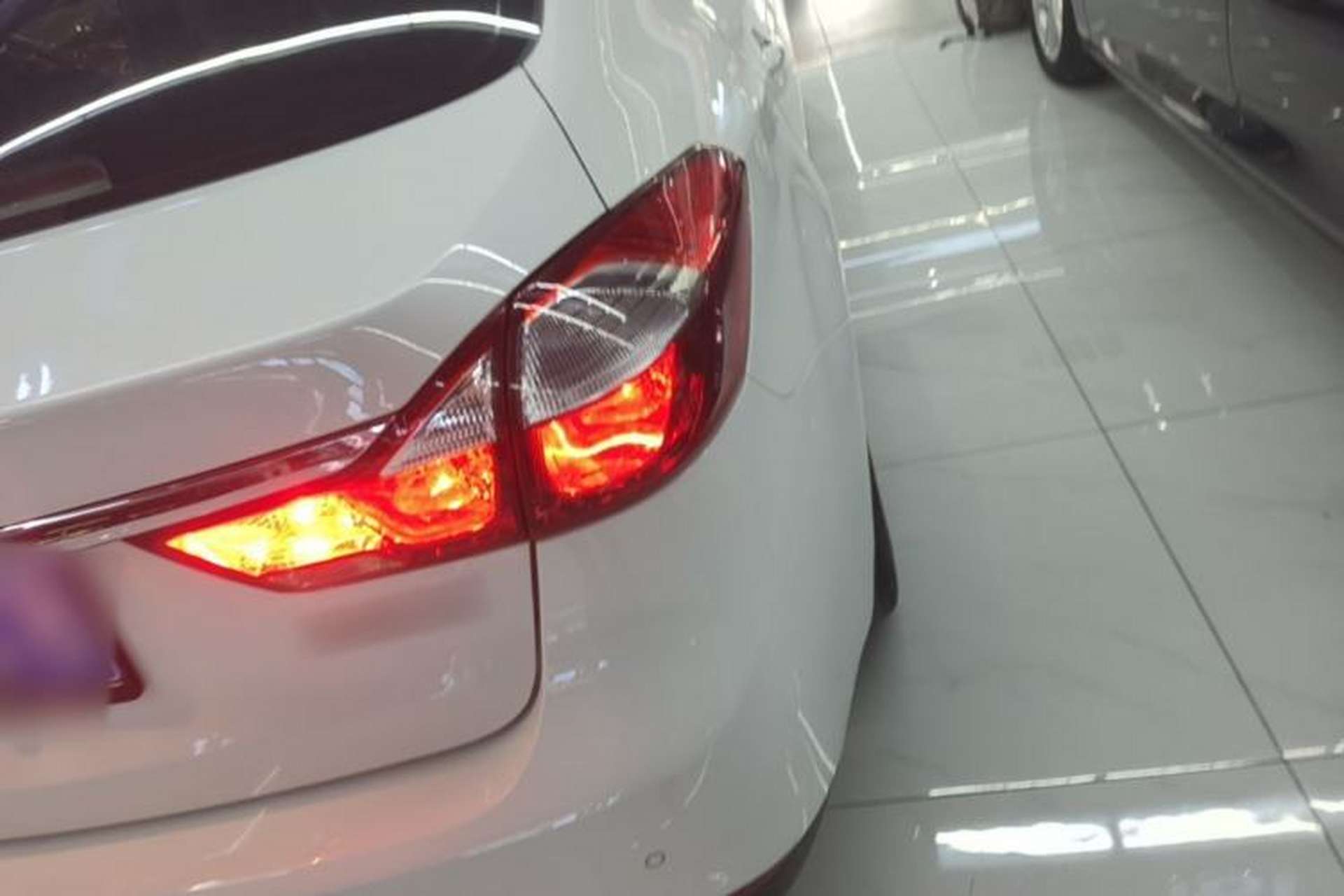 Used Kia K3 2016 1.6L Automatic GLS Right Rear Taillight