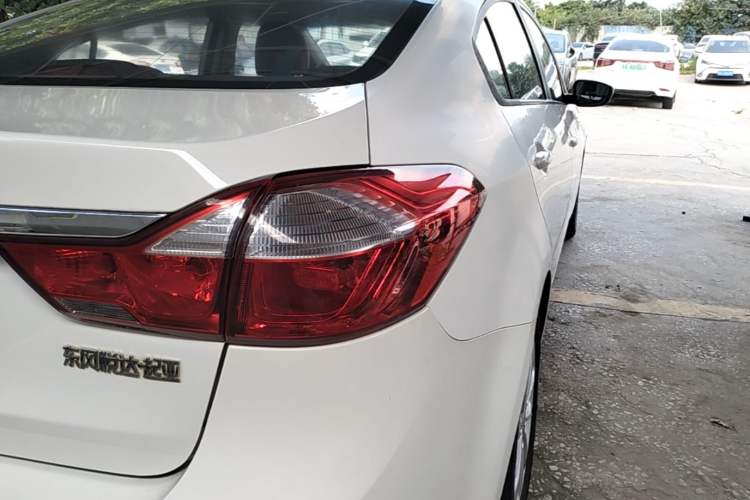 Used Kia K3 2016 1.6L Automatic with Sunroof Right Rear Taillight