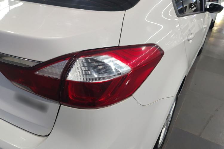 Used Kia K3 2016 1.6L Automatic GL Right Rear Taillight