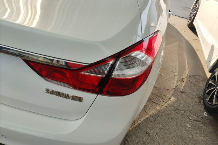 Used Kia K3 2016 1.6L Automatic GLS Right Rear Taillight