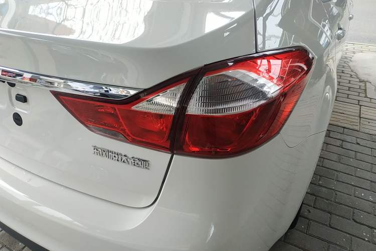 Used Kia K3 2016 1.6L Automatic GLS Right Rear Taillight