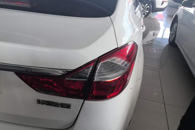 Used Kia K3 2016 1.6L Automatic GL Right Rear Taillight