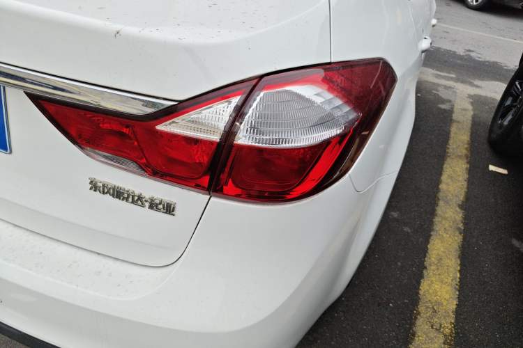 Used Kia K3 2016 1.6L Automatic GLS Right Rear Taillight