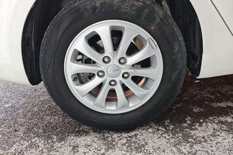 Used Kia K3 2016 1.6L Manual GL Right Rear Wheel Hub