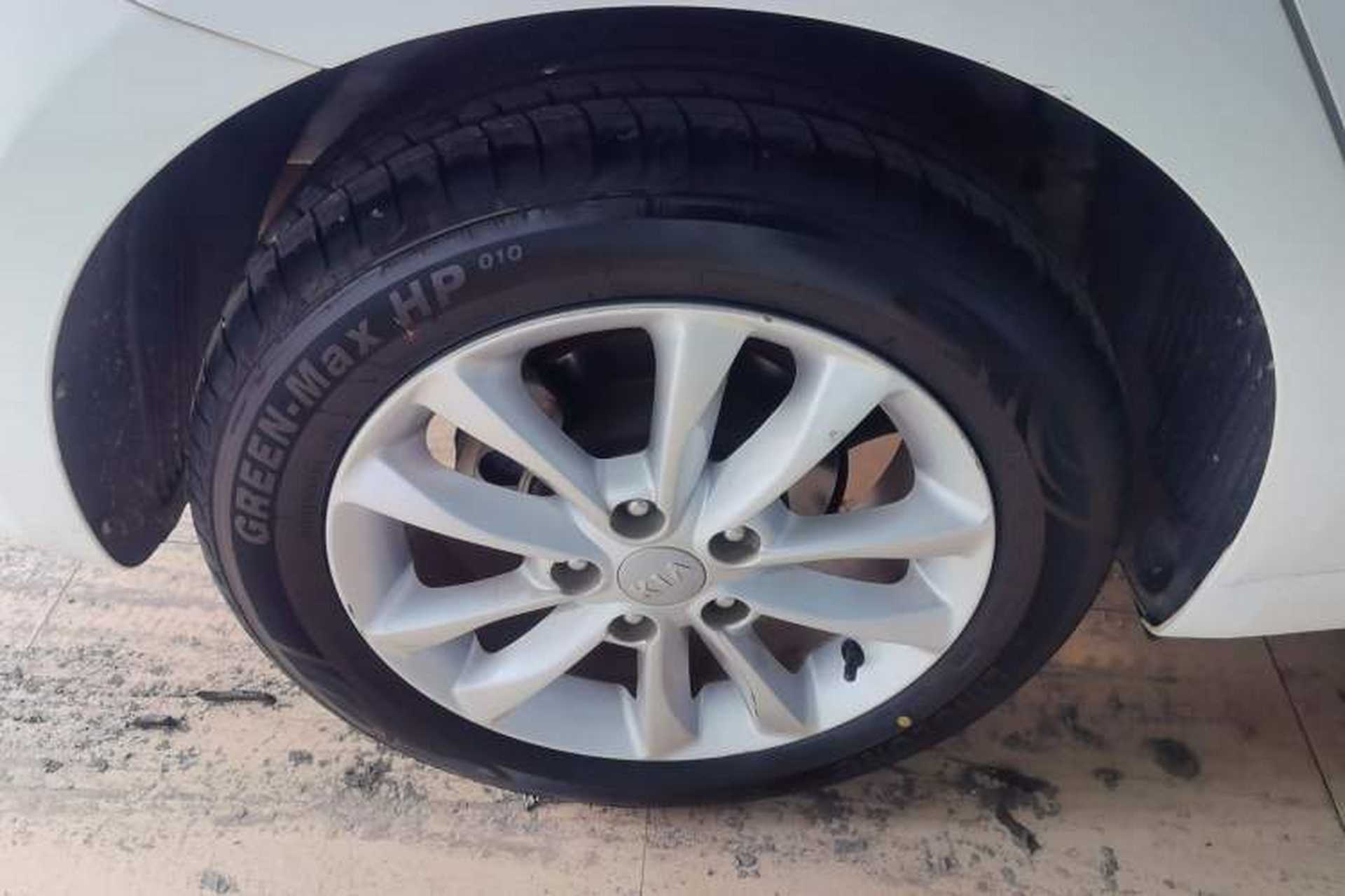 Used Kia K3 2016 1.6L Automatic DLX Right Rear Wheel Hub